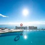 Carvajal Design - Walk To And Train * Fuengirola