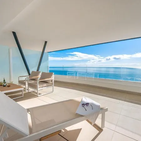 Carvajal Design - Walk To And Train Apartment Fuengirola