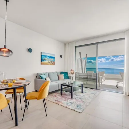 Apartment Carvajal Design - Walk To And Train Fuengirola