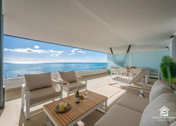 Carvajal Design - Walk To And Train Fuengirola