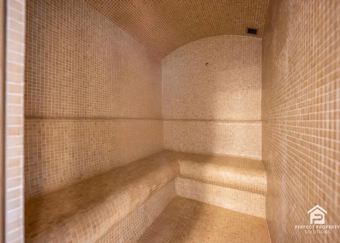 Apartment Carvajal Design - Walk To And Train