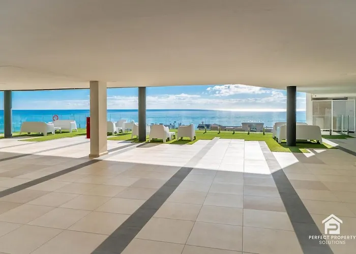 Carvajal Design - Walk To And Train *