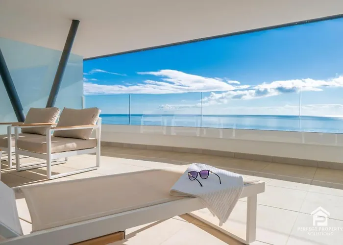 Carvajal Design - Walk To And Train